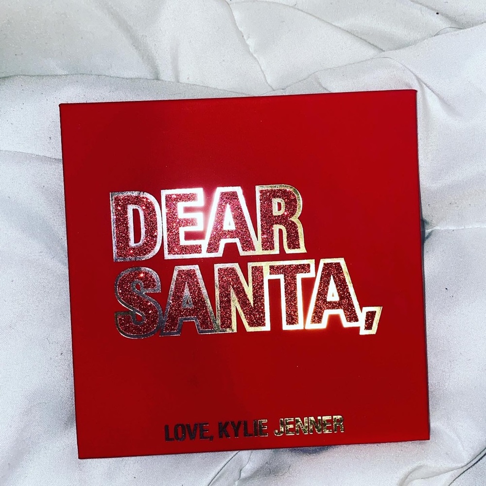 Kylie Jenner Holiday Palette